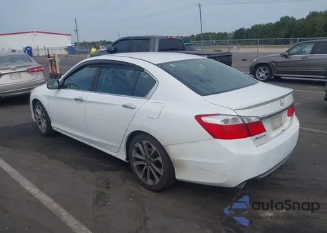 2015 Honda Accord Sport z USA, uszkodzony, nr VIN 1HGCR2F59FA088472